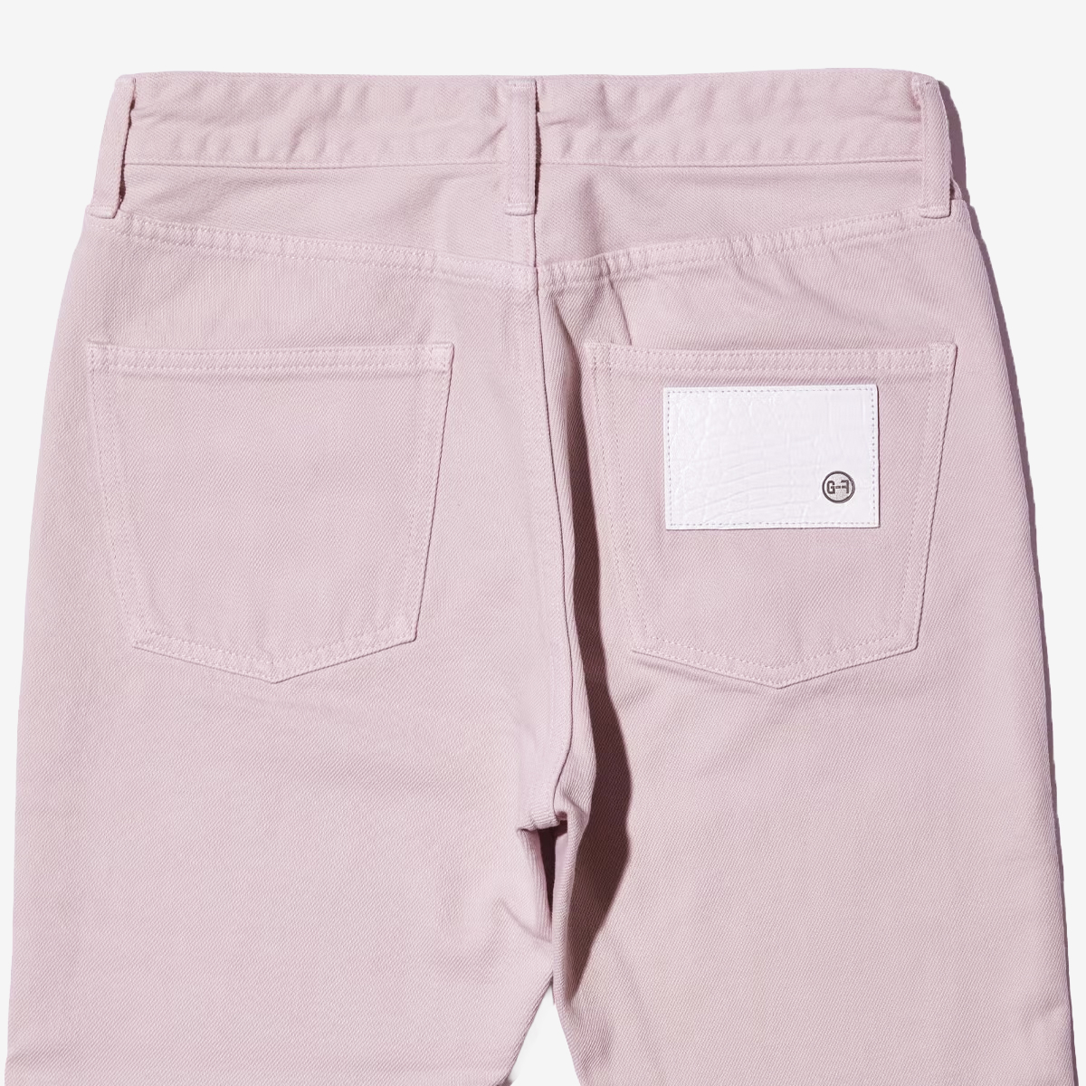 G-FRANCOのレディースジーンズ、COLOR DENIM（カラーデニム）Pink（ピンク）の背面からのアップ