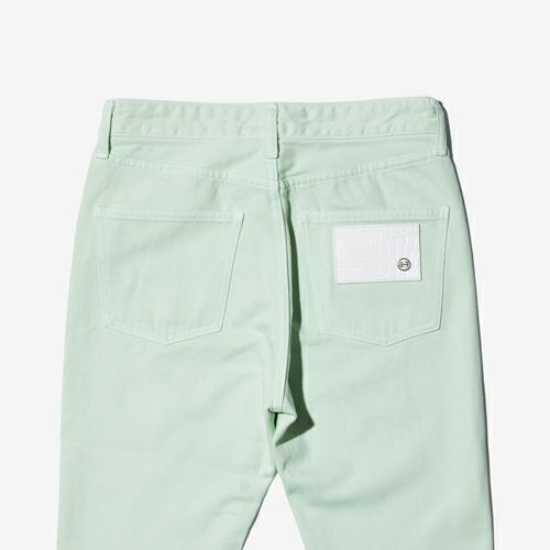 G-FRANCOのレディースジーンズ、COLOR DENIM（カラーデニム）Mint（ミント）の背面からのアップ