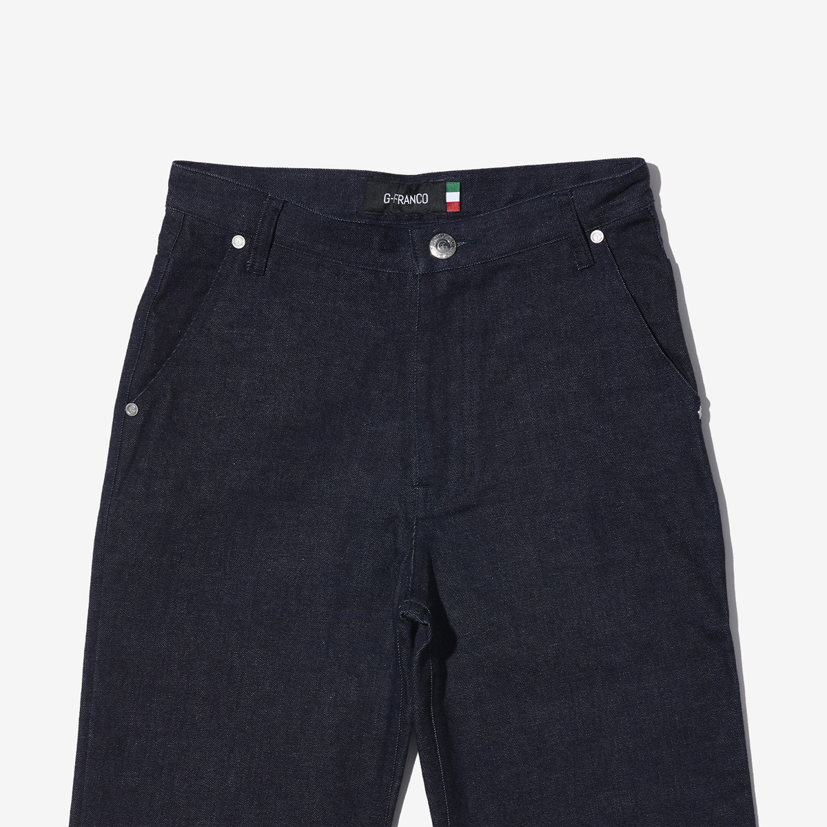 G-FRANCOのレディースジーンズ、HIGH WEST FLARE（ハイウェストフレア）Indigo（インディゴ）の正面からのアップ