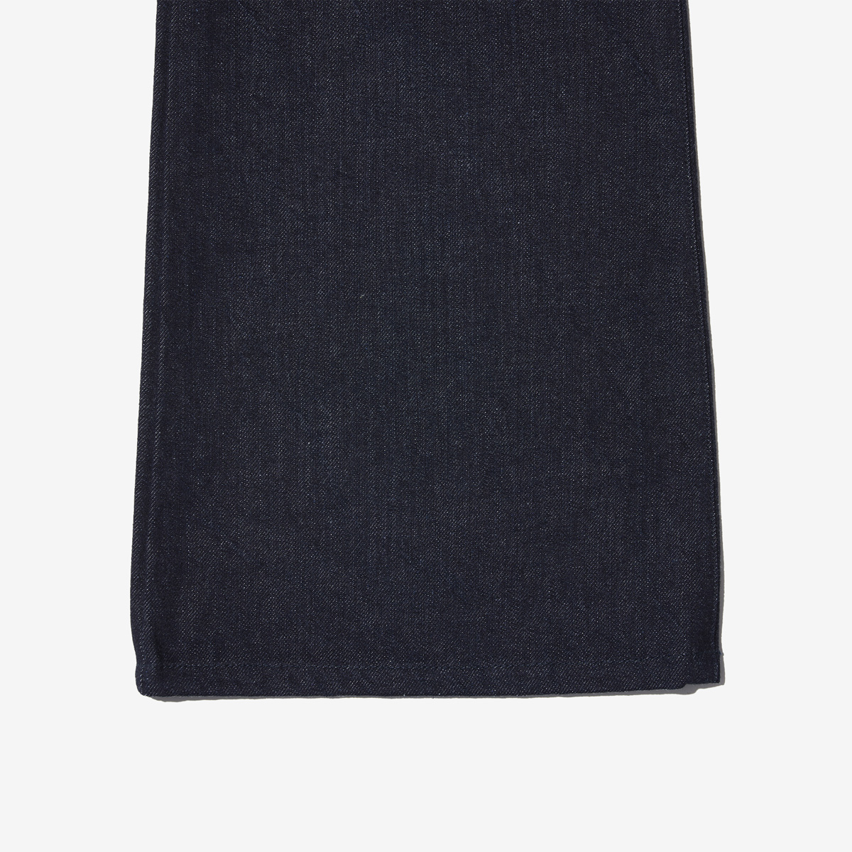 G-FRANCOのレディースジーンズ、HIGH WEST FLARE（ハイウェストフレア）Indigo（インディゴ）の裾