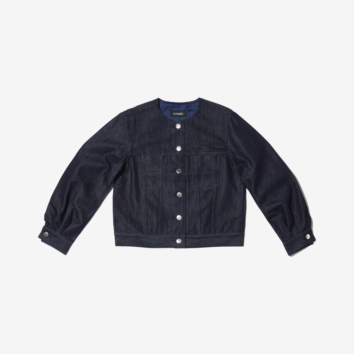 G-FRANCOのレディースデニムジャケット、COLLARLESS SILK JACKET（カラーレスシルクジャケット）Indigo（インディゴ）の正面からの全体図