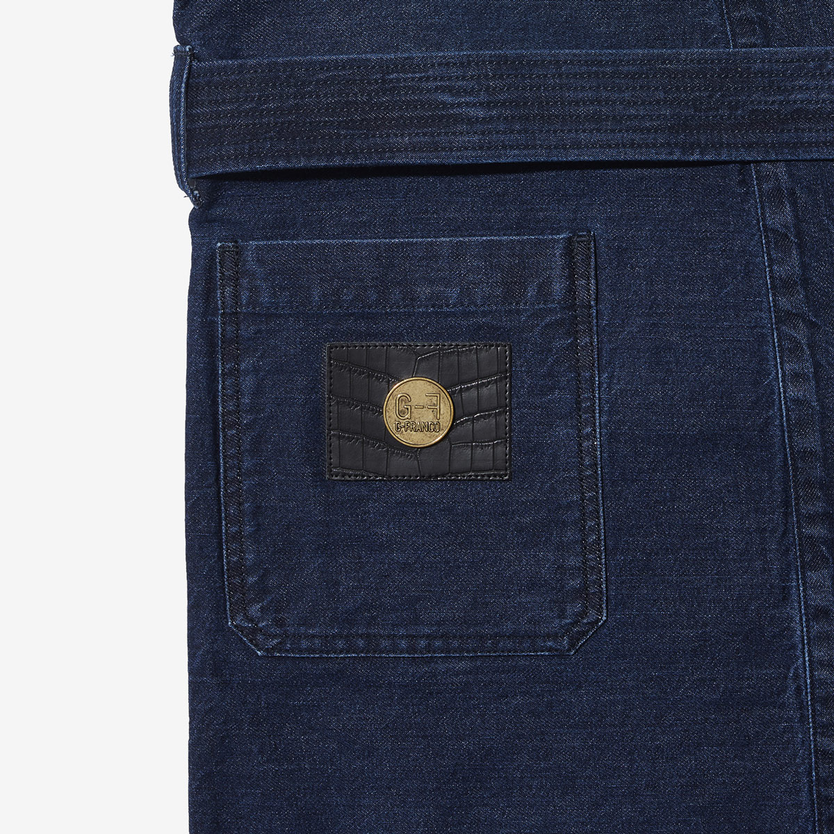 G-FRANCOのレディースデニムジャケット、FLORA（フローラ）Indigo（インディゴ）のポケット周り