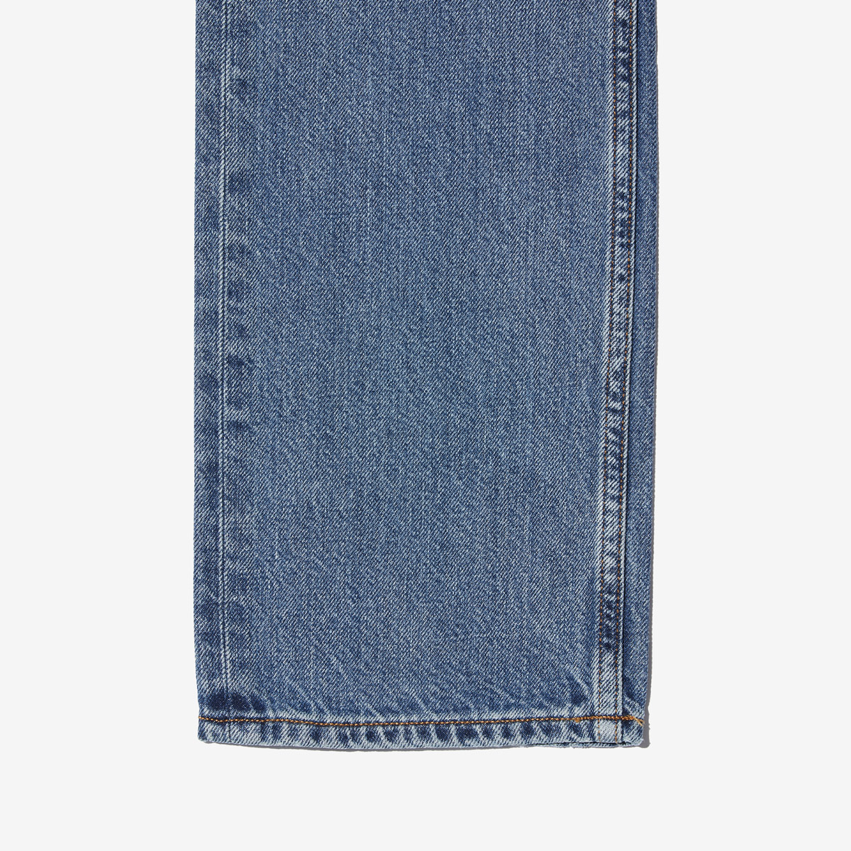 G-FRANCOのレディースジーンズ、VENERE（ヴェネレ）Light Blue（ライトブルー）の裾