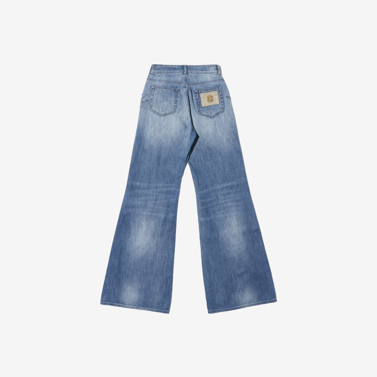 G-FRANCOのレディースジーンズ、VESTA EMB.（ヴェスタ）Light Blue（ライトブルー）の背面からの全体図