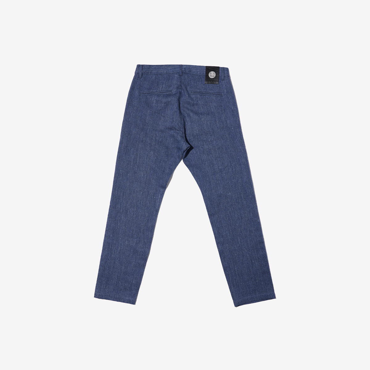 G-FRANCOのメンズジーンズ、MARTE（マルテ）Salina Blue（サリーナブルー）の背面からの全体図