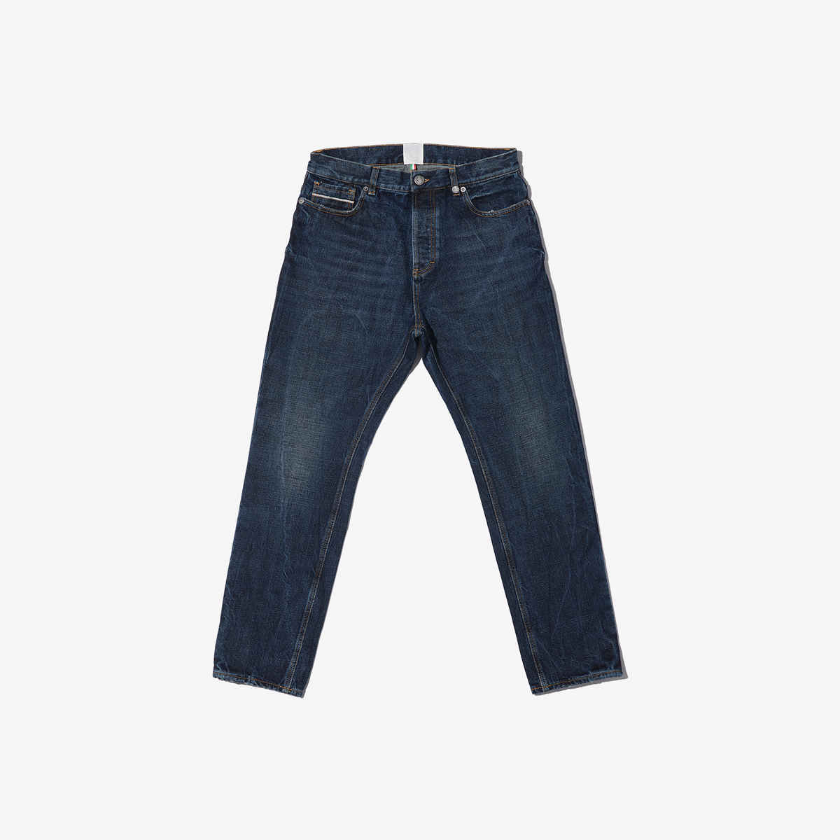 G-FRANCOのメンズジーンズ、BACCO（バッコ）Storomboli Blue（ストロンボリブルー）の正面からの全体図