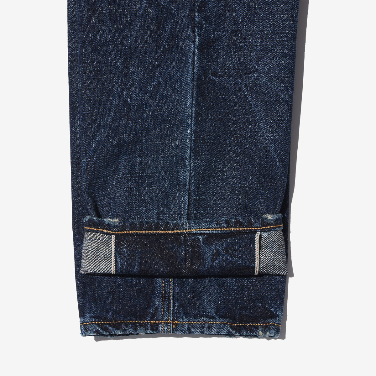 G-FRANCOのメンズジーンズ、BACCO（バッコ）Storomboli Blue（ストロンボリブルー）の裾