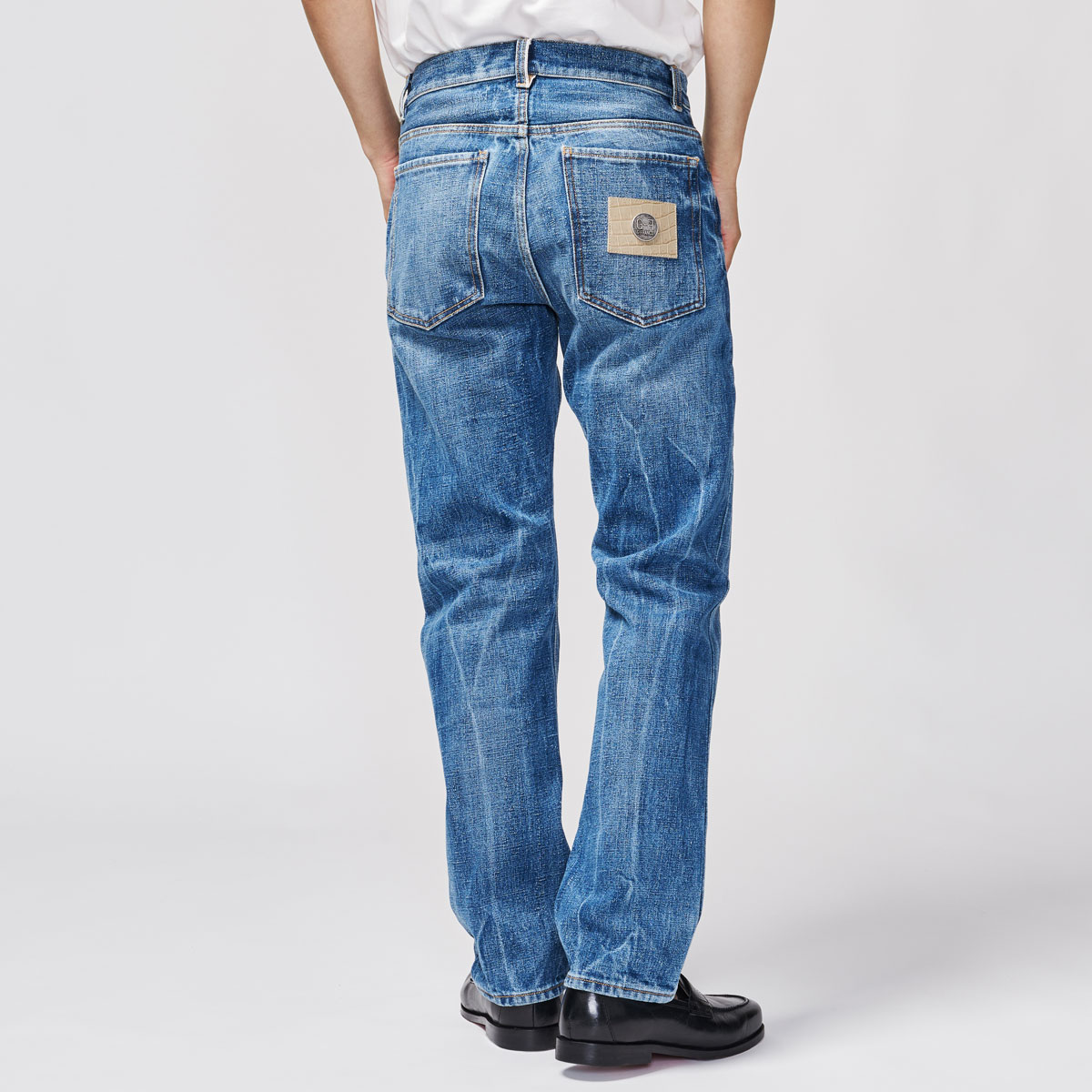 G-FRANCOのメンズジーンズ、BACCO(バッコ)のAlicante Blue（アリカンテブルー）の裾