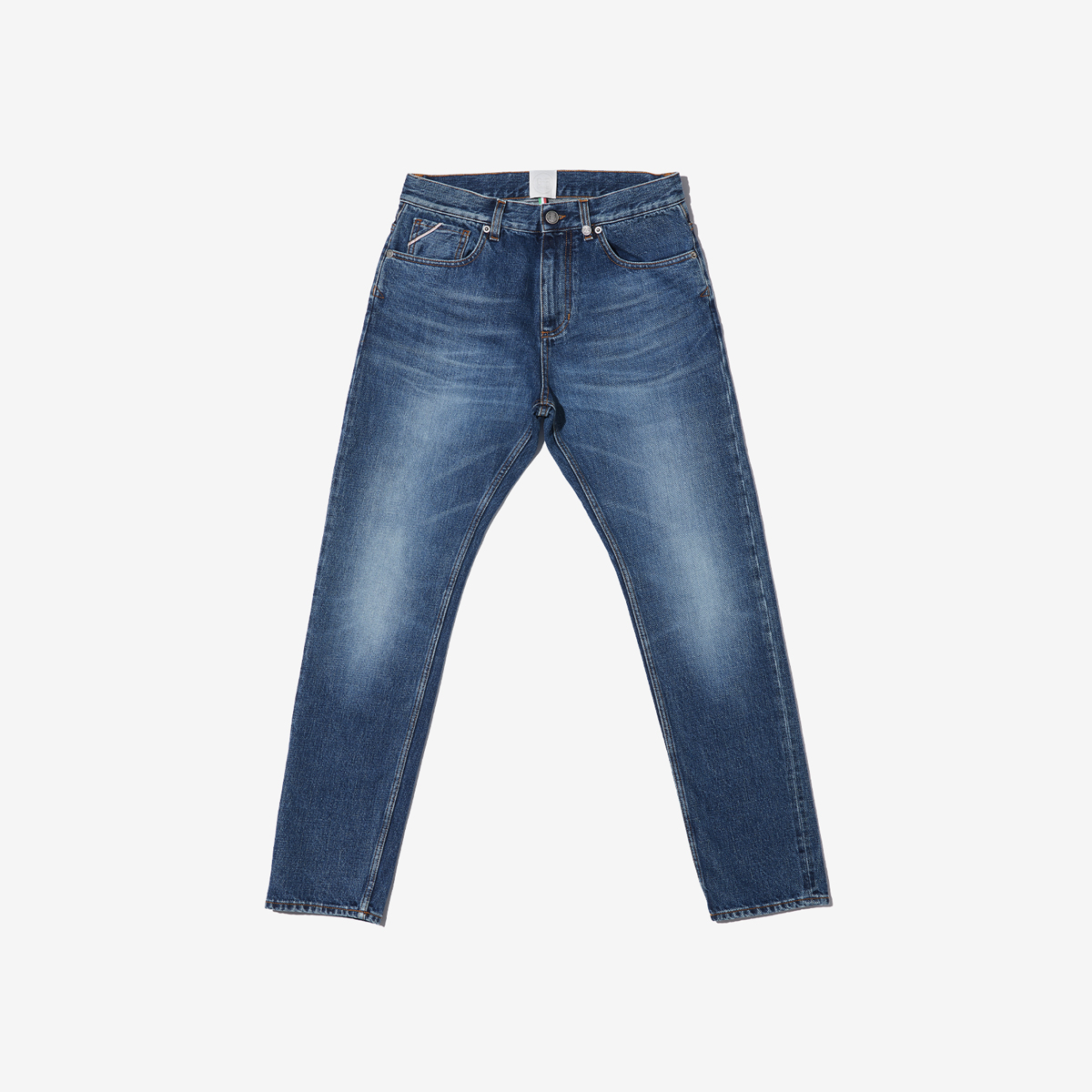 G-FRANCOのメンズジーンズ、GIOVE(ジョーべ)のProcida Blue（プロシダブルー）の正面からの全体図