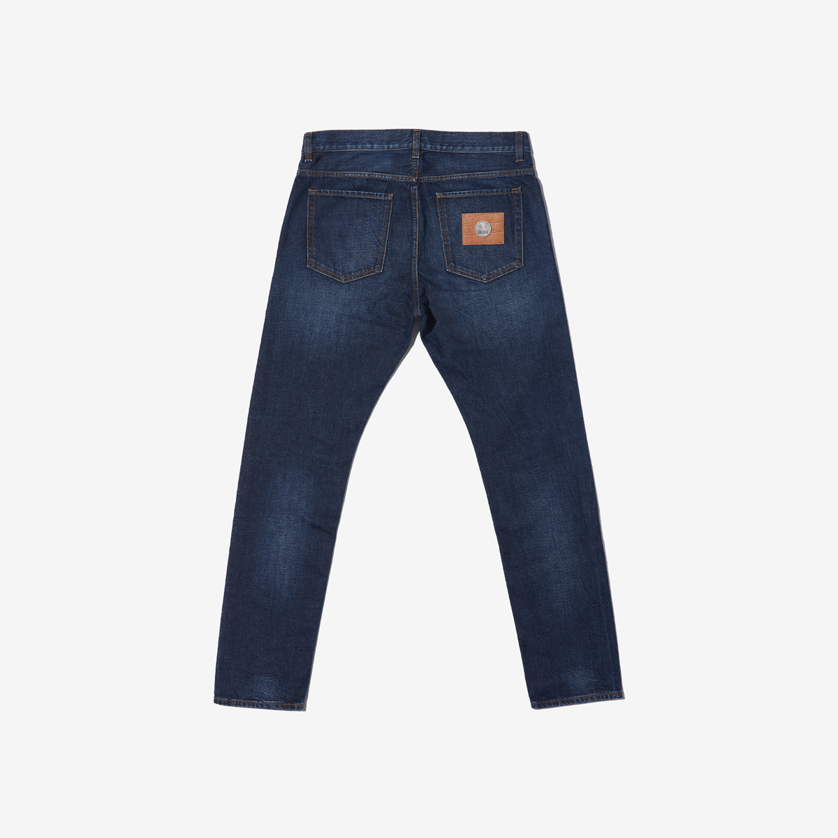 G-FRANCOのメンズジーンズ、GIOVE(ジョーべ)のVULCANO BLUE（ヴォルカノブルー）背面からの全体図