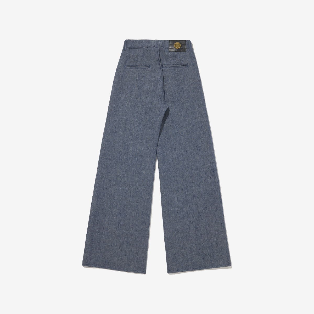 G-FRANCOのレディースジーンズ、NIKE（ニケ）Bologna Blue（ボローニャブルー）の背面からの全体図
