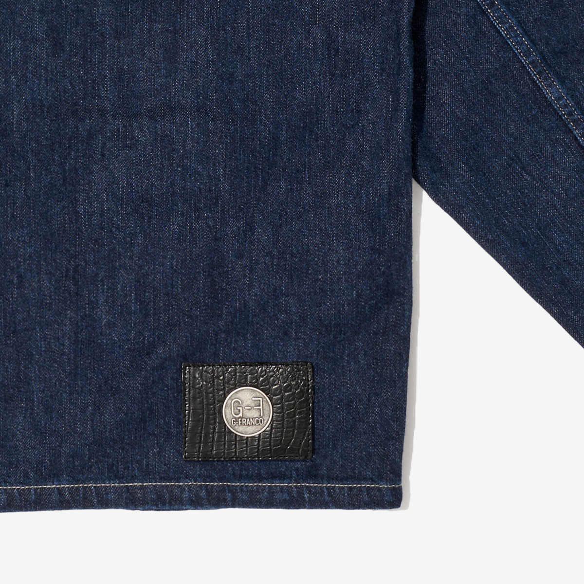 G-FRANCOのメンズデニムジャケット、革タグの画像