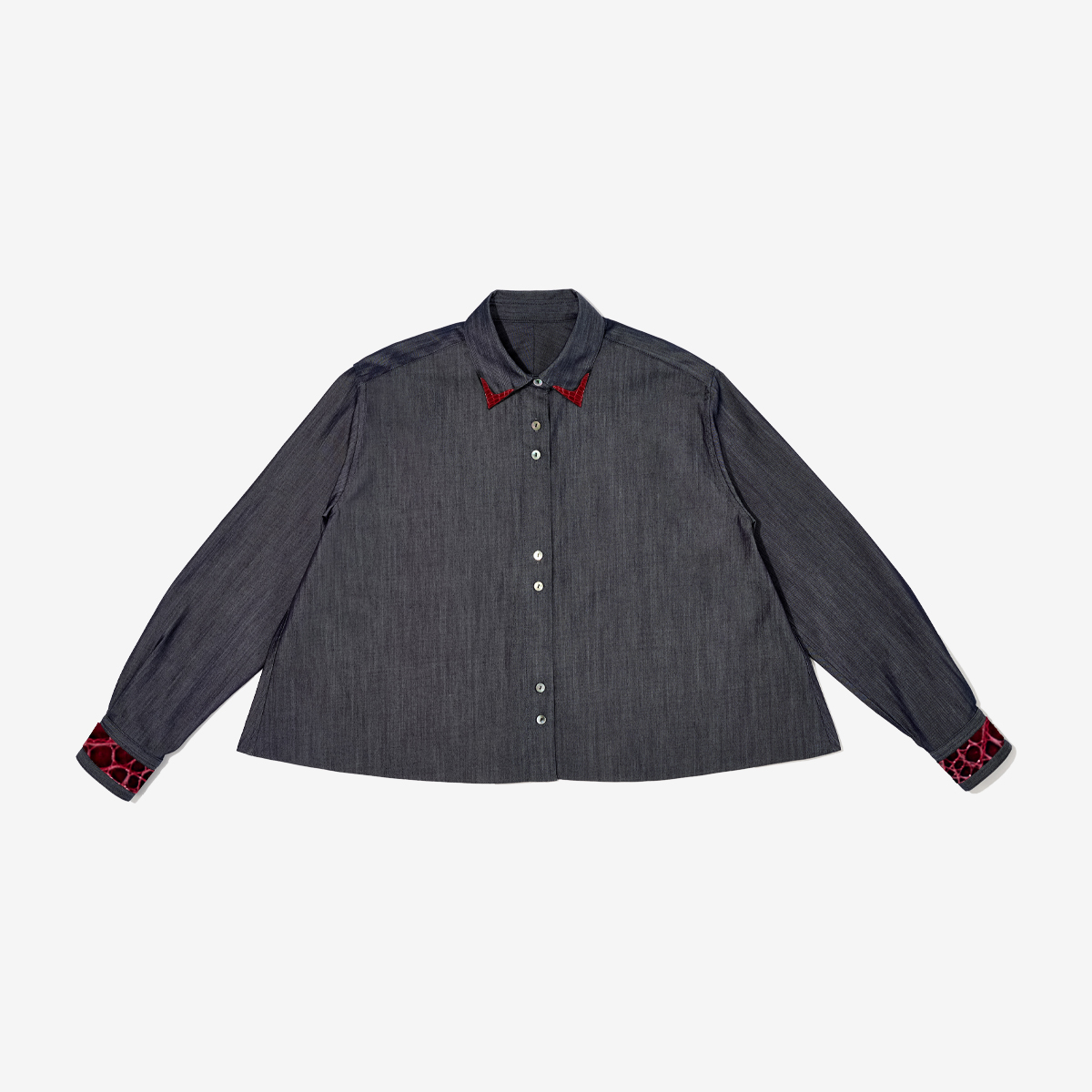 G-FRANCOのウィメンズデニムシャツ繭百合（マユリ）カンパリの正面からの画像